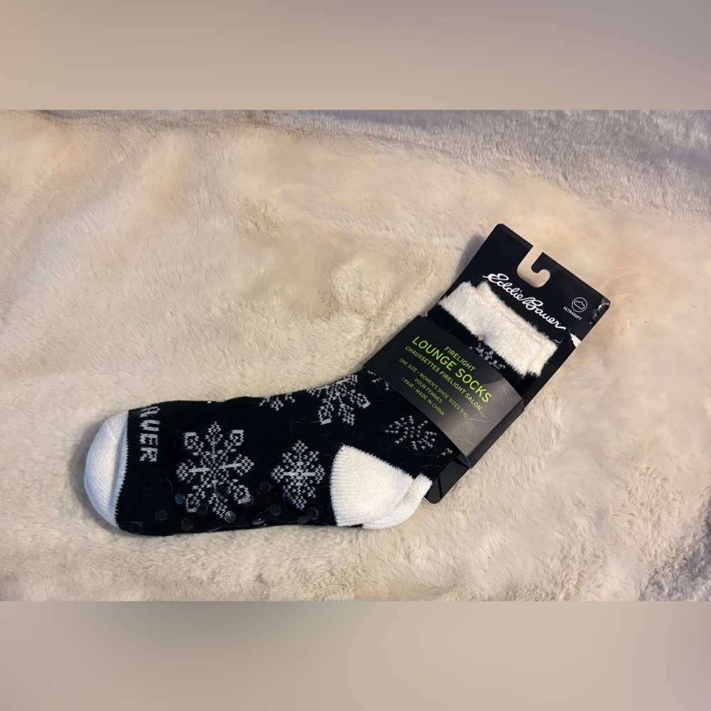 Eddie Bauer Snowflake Patterned Socks - Black and White